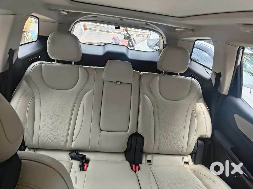 Mahindra Xuv700 2022 Diesel Well Maintained