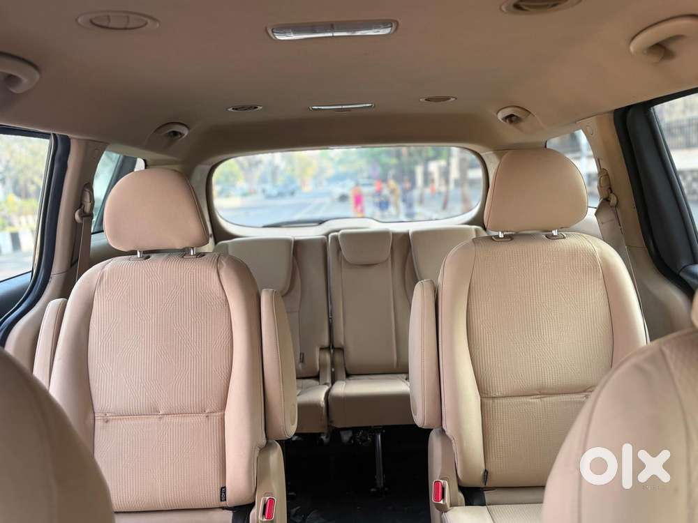 Kia Carnival Premium, 2020, Diesel