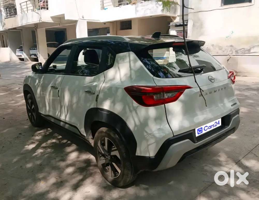 Nissan Magnite 2024 Petrol Automatic 15800 Km Driven