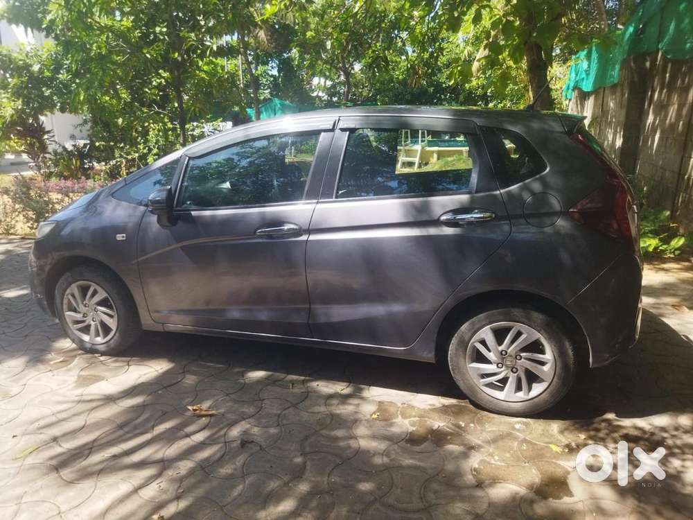 Honda Jazz V Cvt, 2019, Petrol