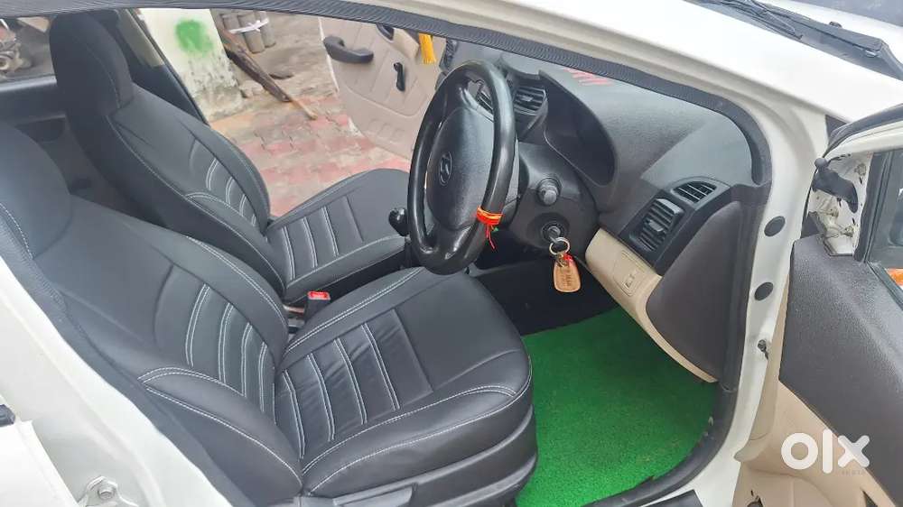 A.1 कंडीशन न्यू टायर न्यू सीट कवर न्यू Ac