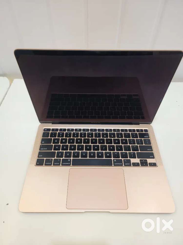 MacBook Air 2020 i5 16GB RAM 256GB SSD Rose Gold Good Condition