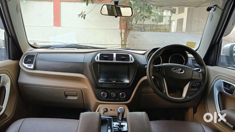 Mahindra Tuv 300 T8 Amt (automatic), 2019, Diesel