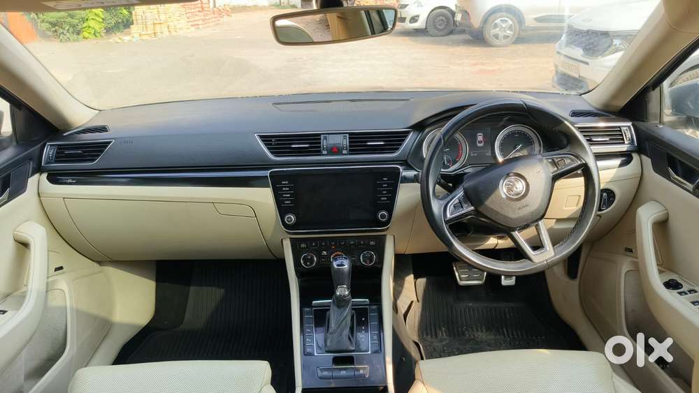 Skoda Superb 2.0 Tsi At L&k, 2019, Petrol