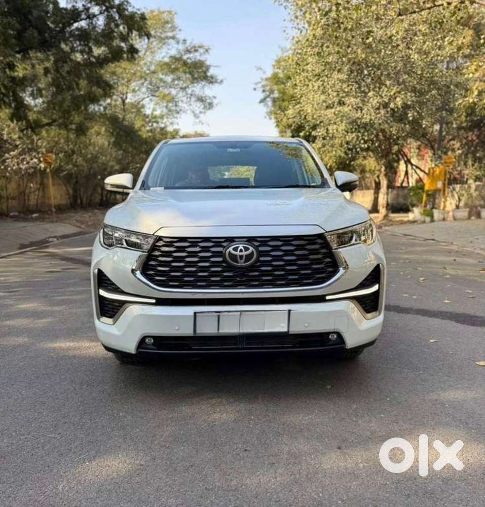 Toyota Innova Hycross 2025 Petrol Hybrid Good Condition