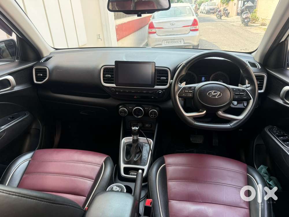 Hyundai Venue 2021 Petrol Automatic