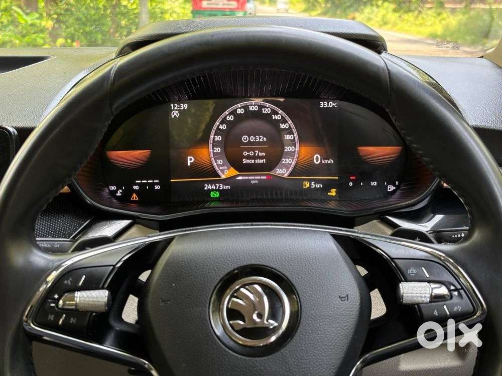 Skoda Slavia 1.0 Tsi Style At, 2023, Petrol