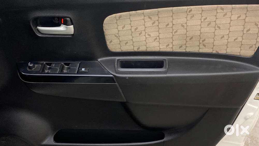 Maruti Suzuki Wagon R 1.0 Vxi, 2018, Petrol
