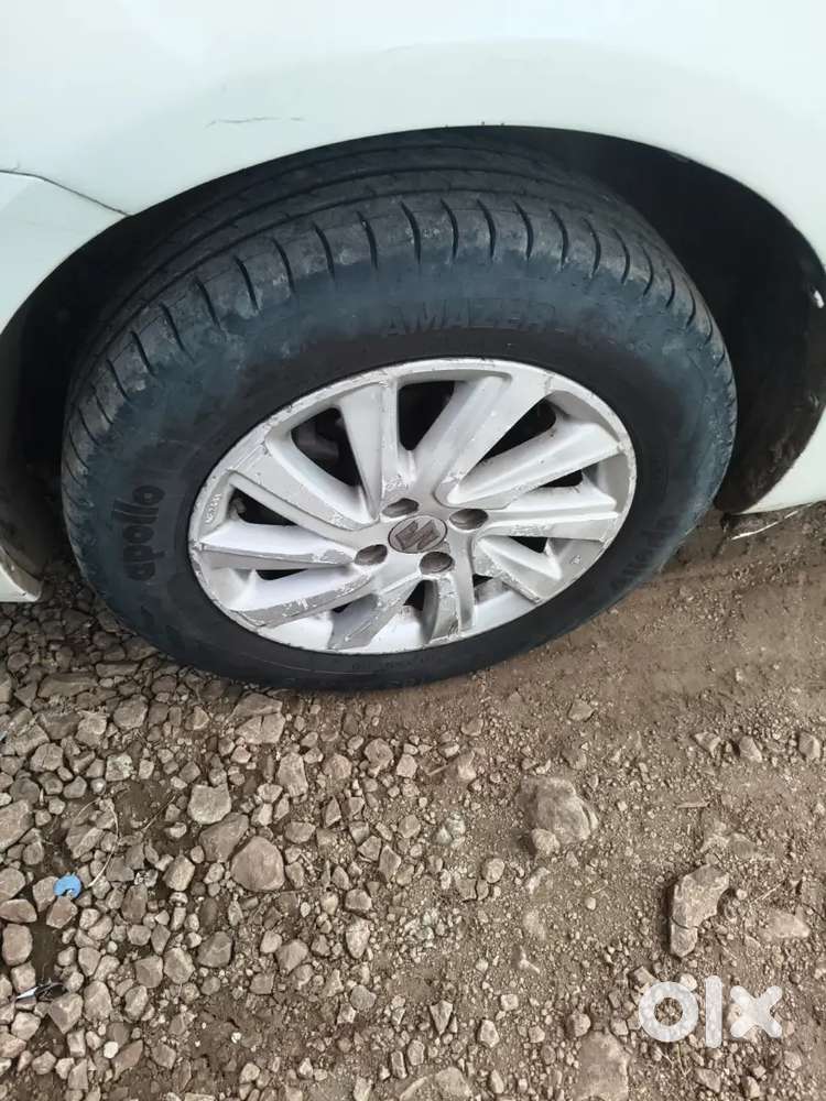 Maruti Suzuki Dzire Ags 2015