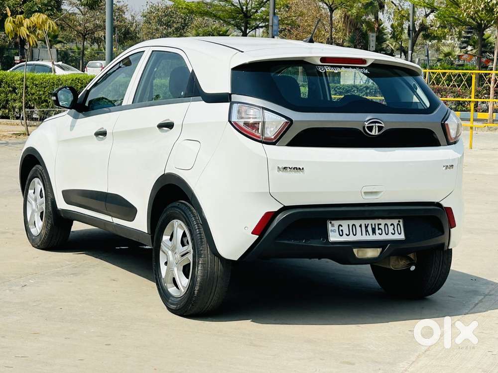 Tata Nexon 1.5 Revotorq Xma Amt (s), 2019, Petrol