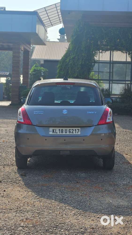 Maruti Suzuki Swift Lxi Option, 2017, Petrol