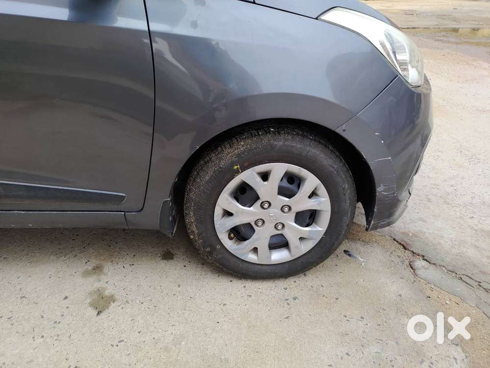 Hyundai Grand I10 Sportz, Dec 2016 Model, New Tyres, Full Insurancee