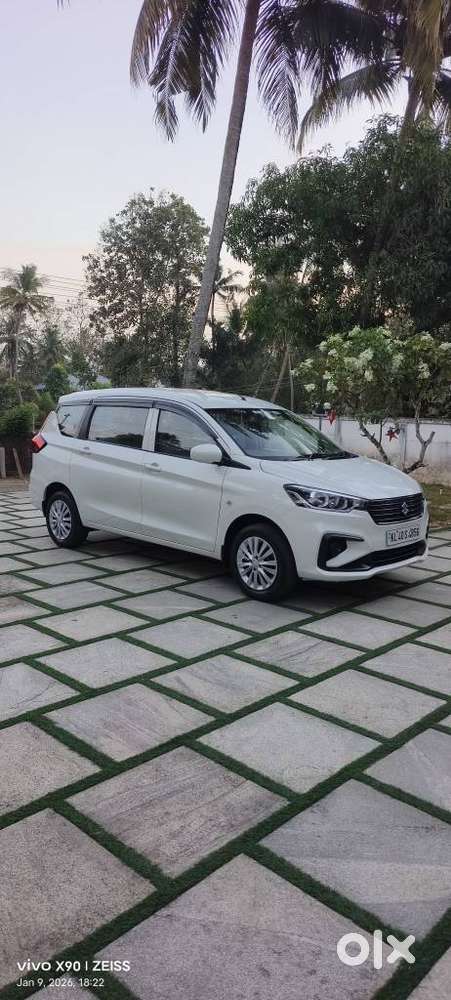 Maruti Suzuki Ertiga Lxi Shvs, 2020, Petrol