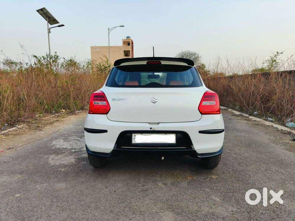 Maruti Suzuki Swift Vxi Optional, 2023, Petrol