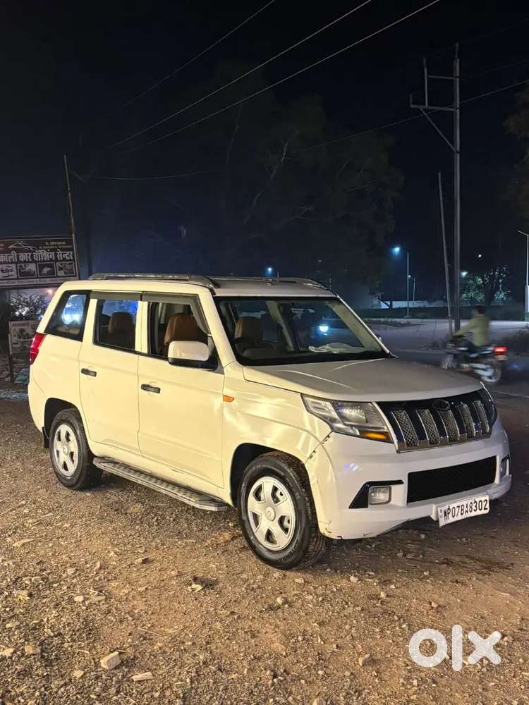 Mahindra Tuv 300 2019 8+1