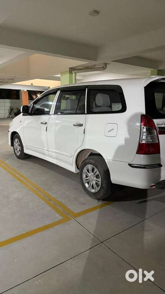Toyota Innova 2015 Diesel Well Maintained