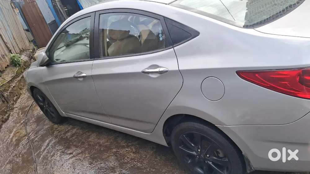 Hyundai Verna 1.6 Fluidic 2011 Petrol Automatic