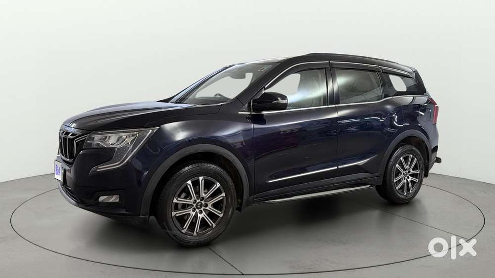 Mahindra Xuv700 2.0 Ax 7 Petrol Mt Str, 2025, Petrol