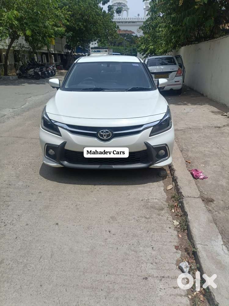 Toyota Glanza 1.2 V Amt, 2025, Petrol