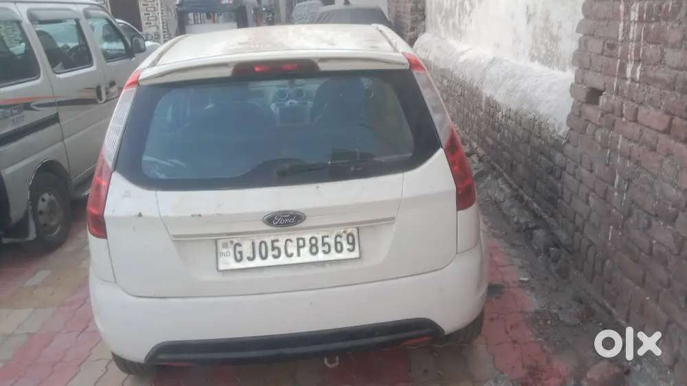 Ford Figo 2011 Diesel 120000 Km Driven