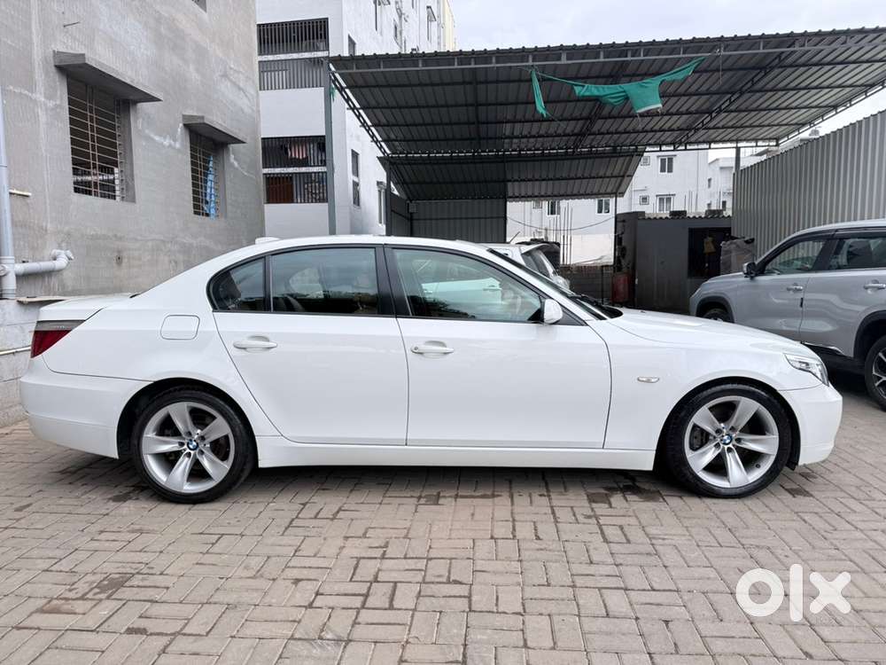 Bmw 5 Series 530i 2010 Car