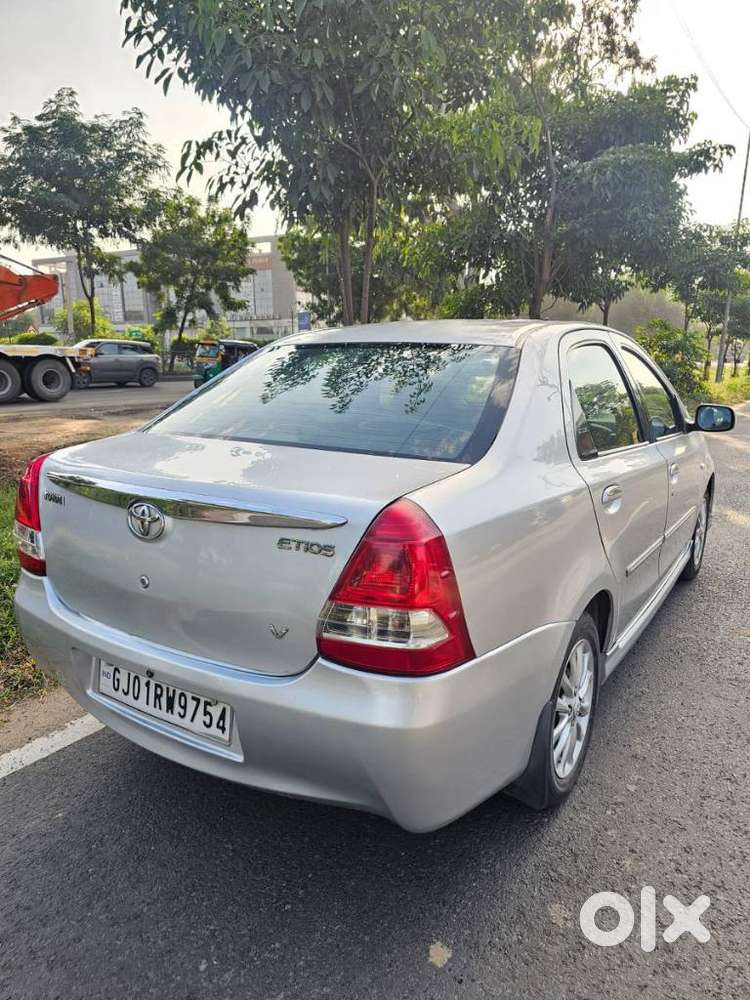 Toyota Etios G, 2011, Cng & Hybrids