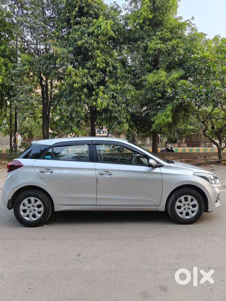 Hyundai Elite I20 Sportz (o) 1.2, 2019, Petrol