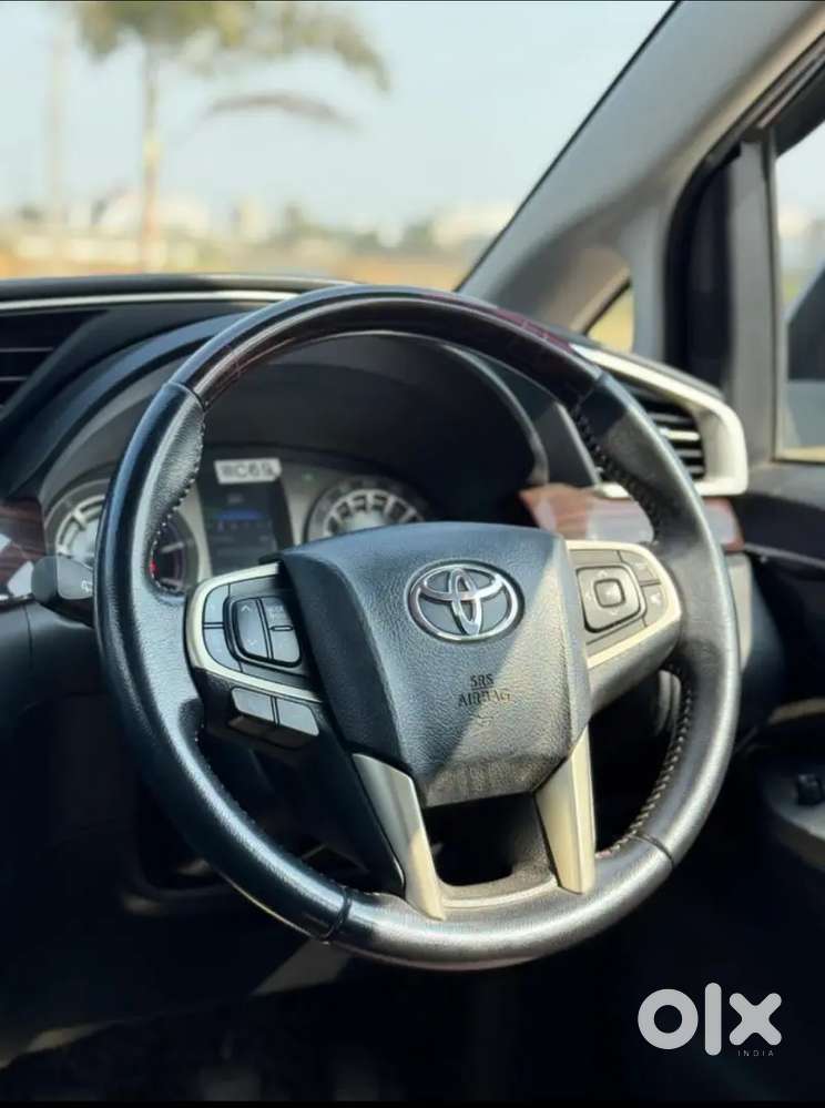 Toyota Innova Crysta 2018 Diesel Well Maintained