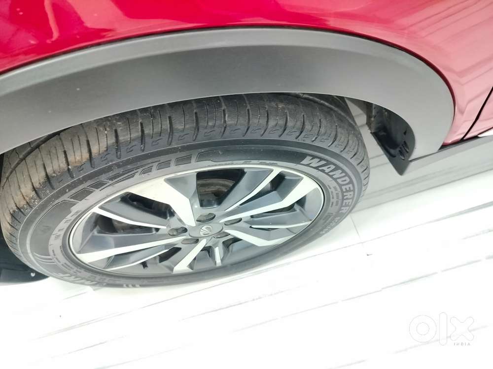 Mahindra Xuv300 W8 Option, 2021, Petrol