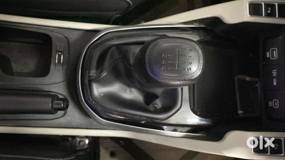 Kia Carens 1.5 Prestige 7 Str, 2022, Petrol