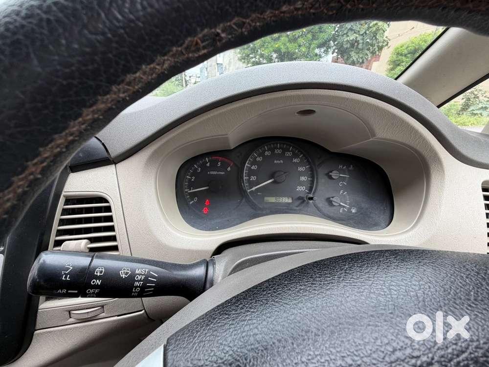 Toyota Innova Diesel 2014