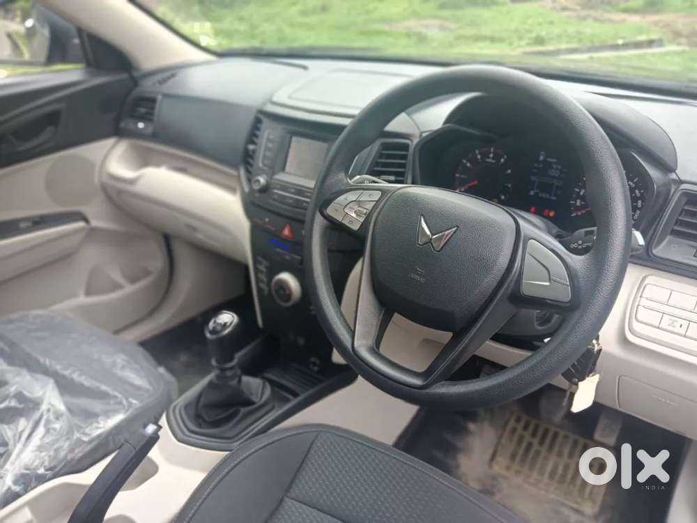 Mahindra Xuv300 W6, 2024, Petrol
