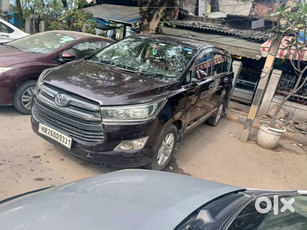 Toyota Innova Crysta 2.7 Gx Limited Edition At 7 Str, 2017, Petrol