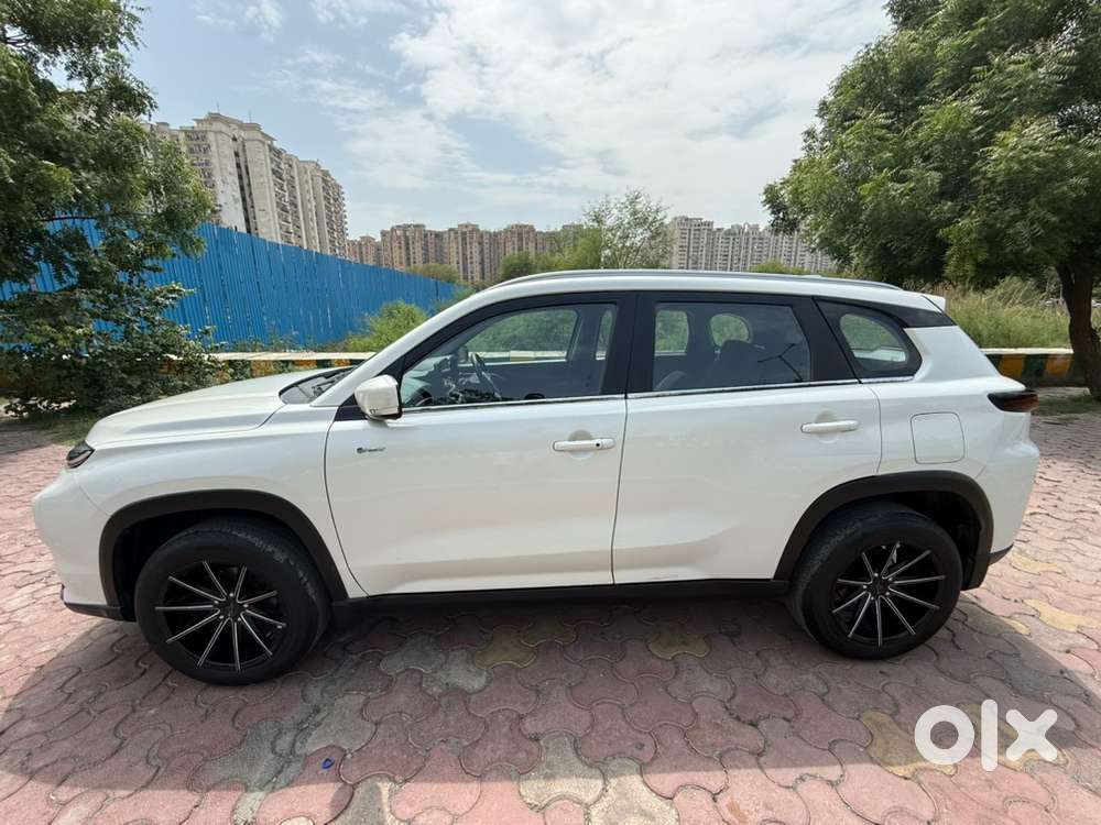 Toyota Urban Cruiser Hyryder Well Maintained
