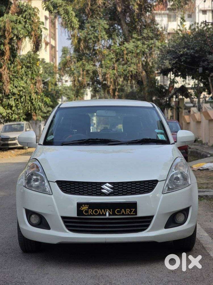 Maruti Suzuki Swift Lxi, 2015, Petrol
