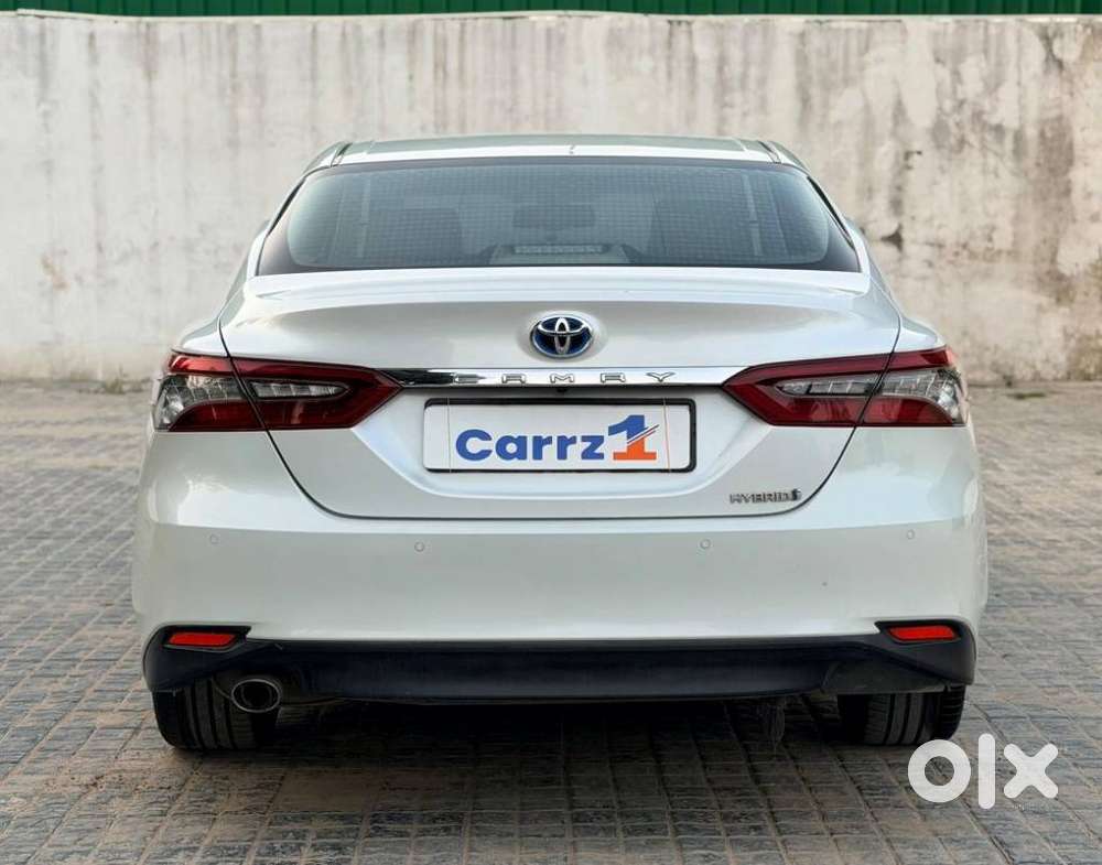 Toyota Camry Hybrid, 2023, Petrol