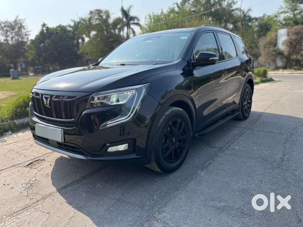 Mahindra Xuv700 2.0 Ax 7 Petrol At Str, 2024, Petrol