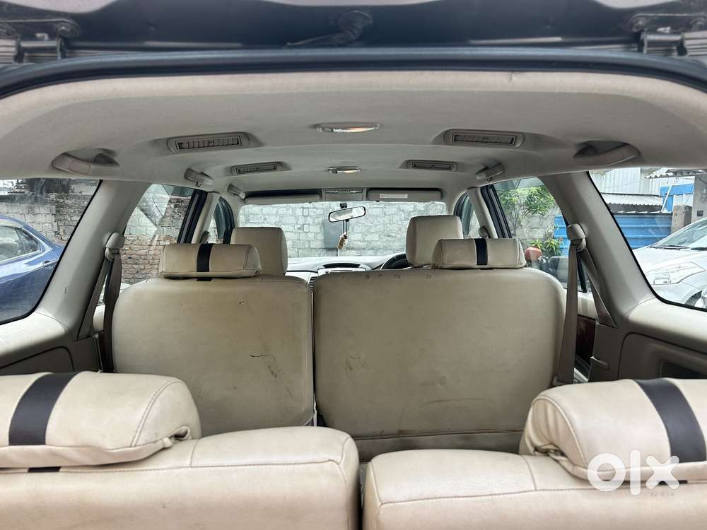 Toyota Innova 2.5 V 8 Str, 2013, Diesel