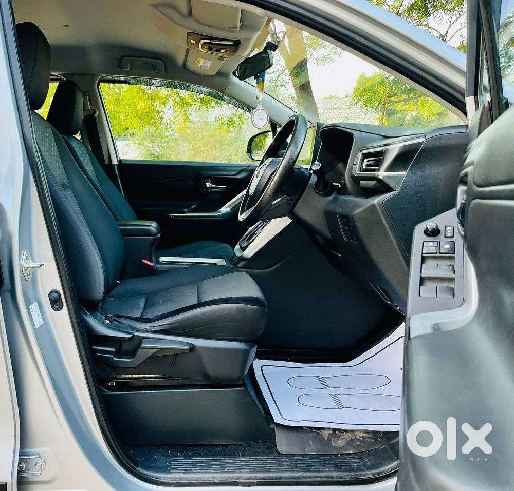 Toyota Innova Hycross 2.0 Gx 7 Str, 2023, Petrol