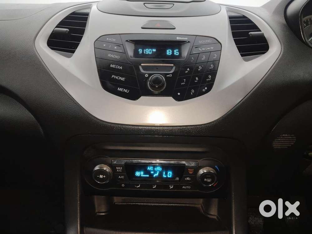Ford Figo 2012-2015 Petrol Titanium, 2016, Petrol