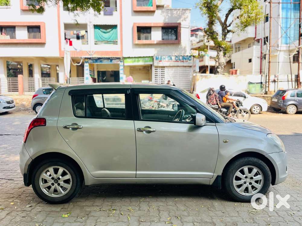 Maruti Suzuki Swift Zxi, 2011, Petrol