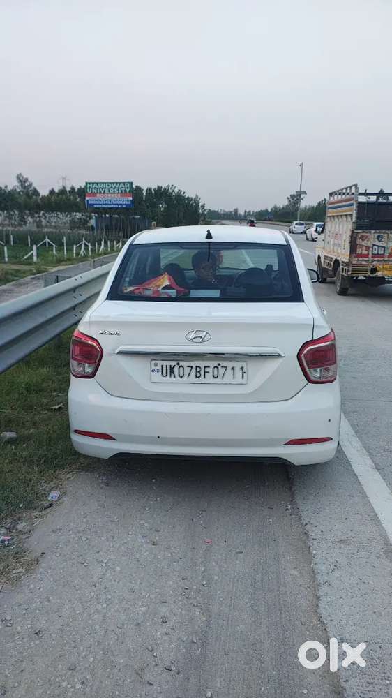Hyundai Xcent Sx Option 2014