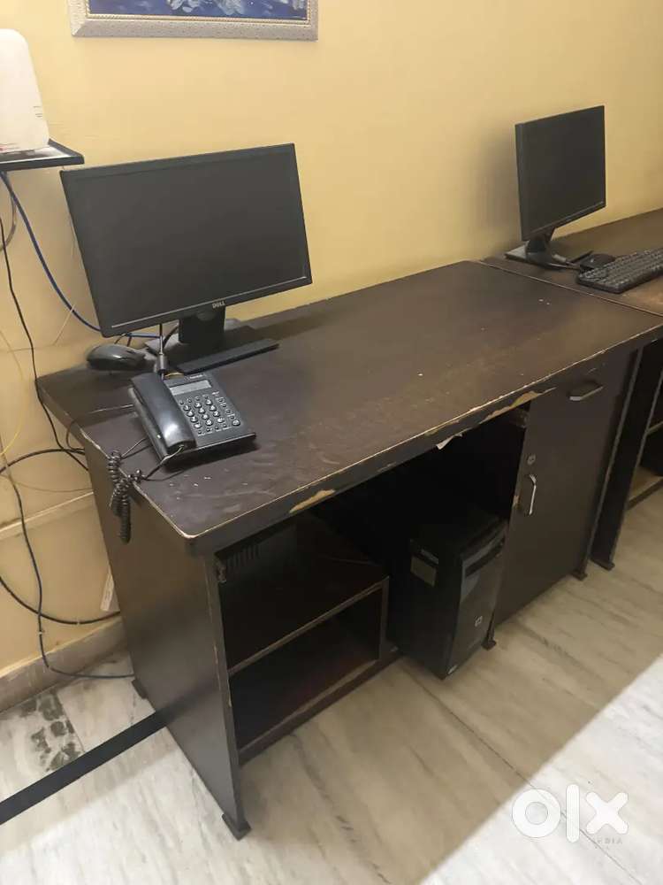 3Dell desktop full setups +3tables + 3wheelchairs- excellent condition