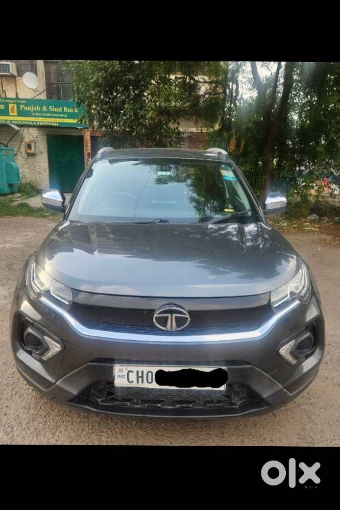 Tata Nexon 1.2 Revotron Xma Amt (s), 2022, Petrol