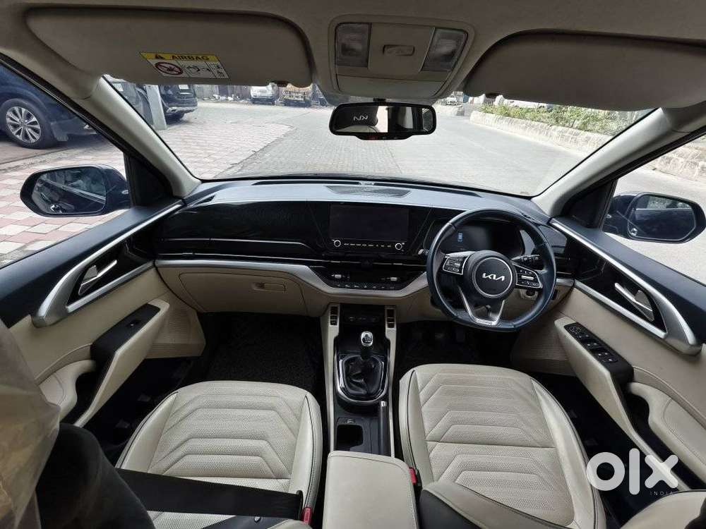Kia Carens 1.4 Luxury 7 Str, 2022, Petrol