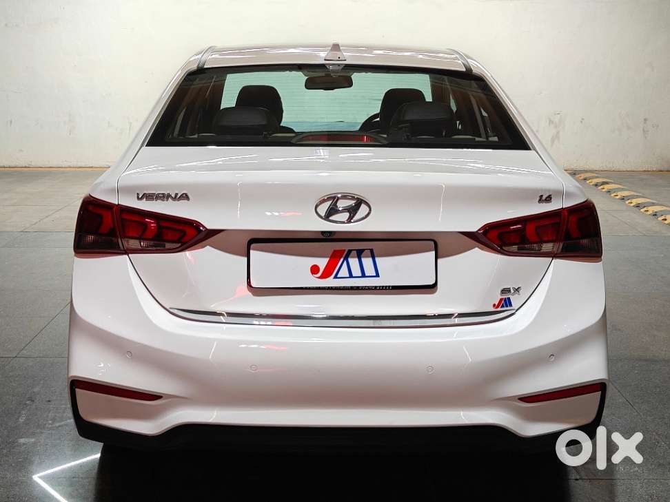 Hyundai Verna 1.6 Sx (o) Vtvt, 2018, Petrol