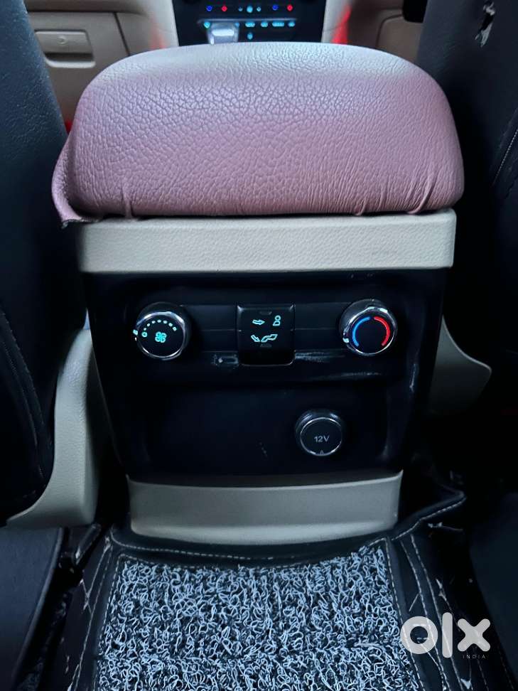 Ford Endeavour 3.2 Titanium At 4x4, 2016, Diesel