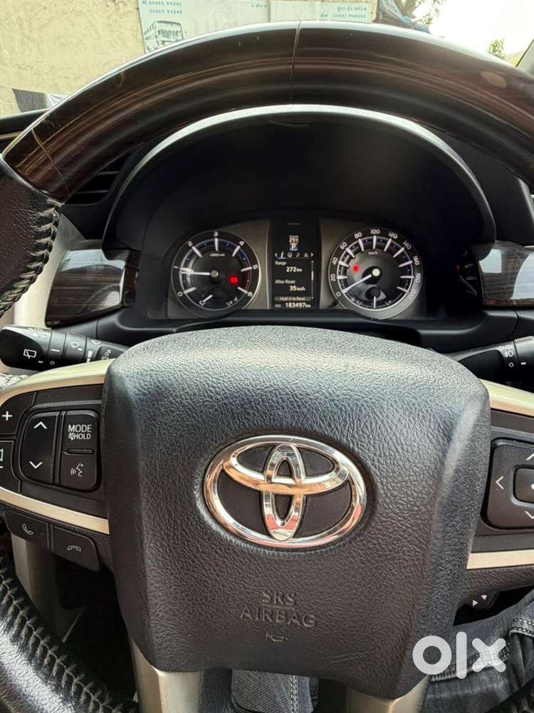 Toyota Innova Crysta 2018 Diesel Well Maintained