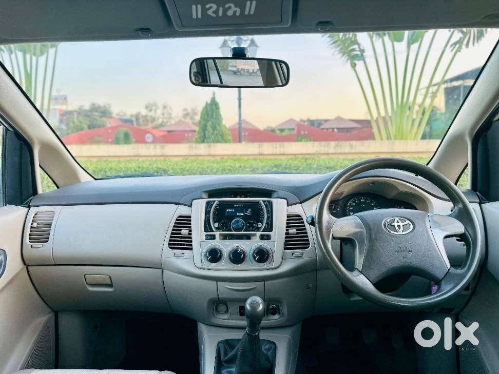 Toyota Innova 2.5 G (diesel) 8 Seater, 2013, Diesel