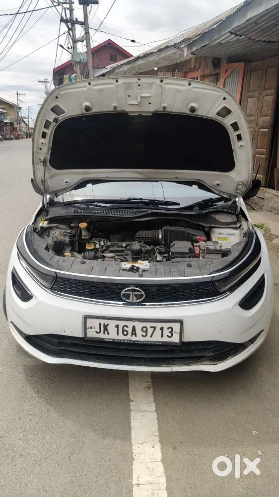 Tata Altroz Xm